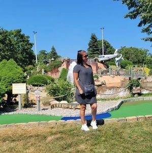 Meet your Posher, Stella